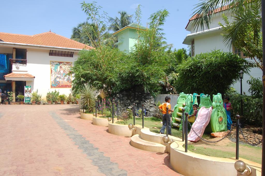 Guruvayoor Resort Гуруваюр Экстерьер фото