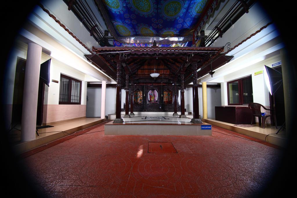 Guruvayoor Resort Гуруваюр Экстерьер фото